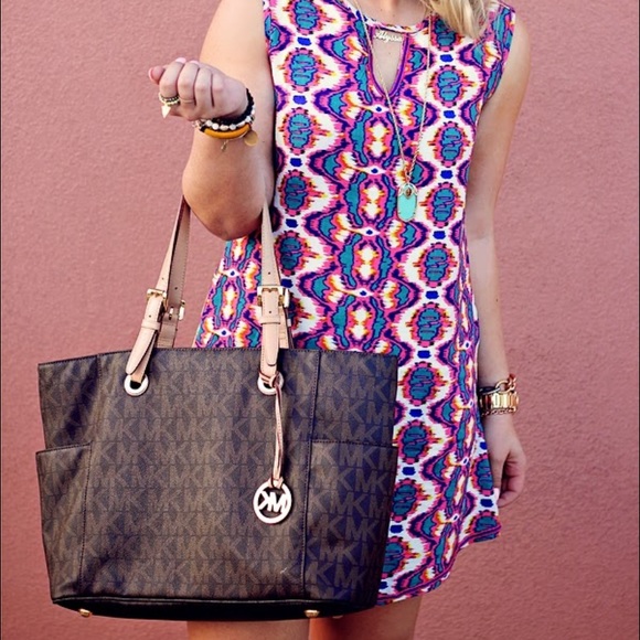 Michael Kors ✨ EW Large Logo Jet Set Tote - Picture 12 of 12